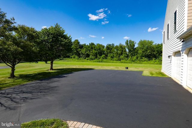 110 HERITAGE CT, Phoenixville, PA 19460