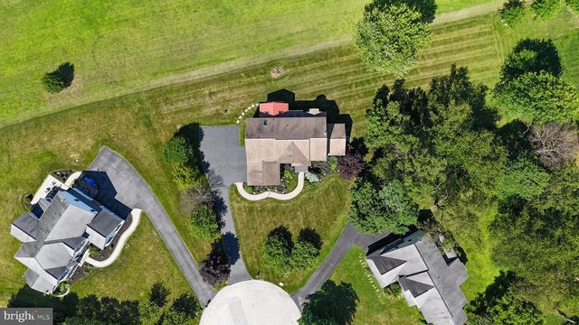 110 HERITAGE CT, Phoenixville, PA 19460