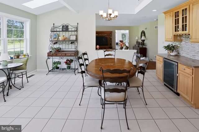 110 HERITAGE CT, Phoenixville, PA 19460