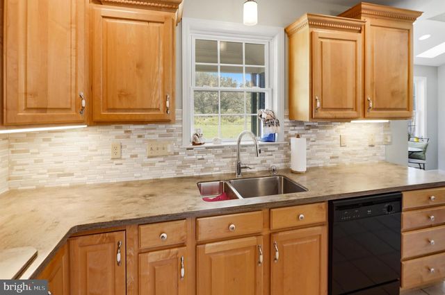 110 HERITAGE CT, Phoenixville, PA 19460