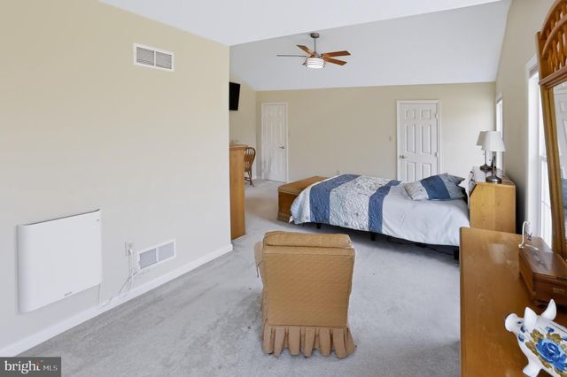 110 HERITAGE CT, Phoenixville, PA 19460