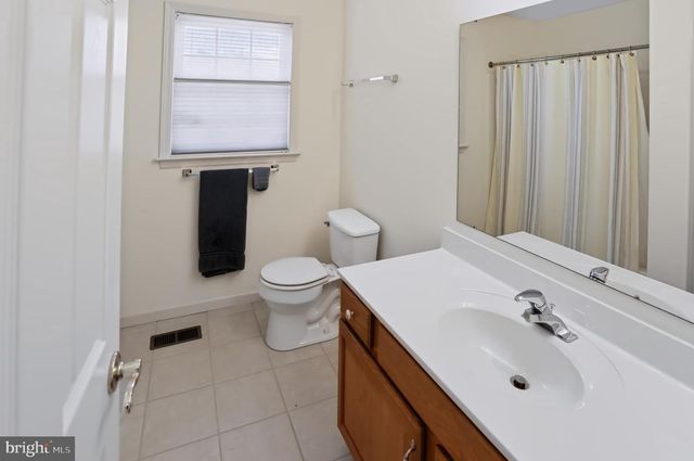 110 HERITAGE CT, Phoenixville, PA 19460