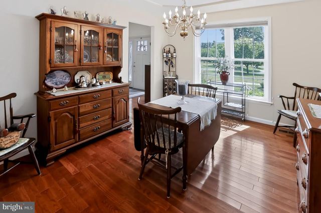 110 HERITAGE CT, Phoenixville, PA 19460