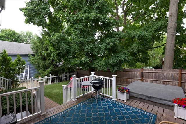 13 Saint James Street 1, Newton, MA 02458