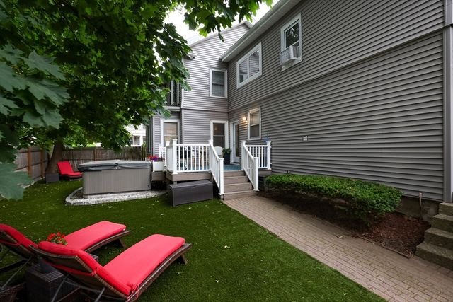 13 Saint James Street 1, Newton, MA 02458