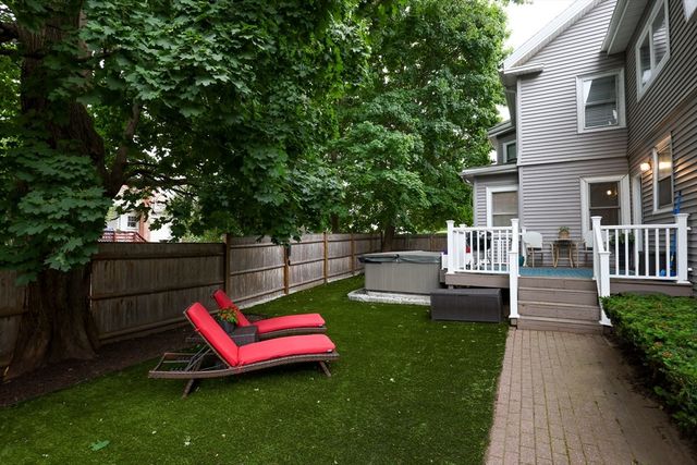 13 Saint James Street 1, Newton, MA 02458