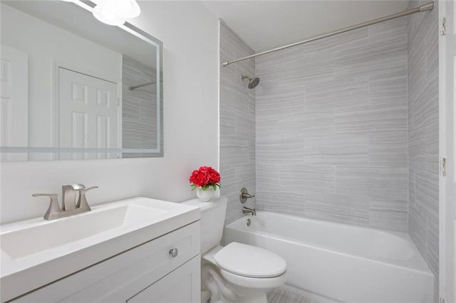 102 Hawkstone Way, Alpharetta, GA 30022