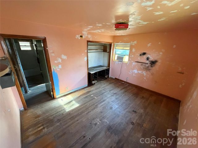 89 Whippoorwill Road, Brevard, NC 28712