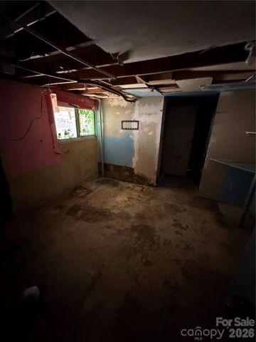 89 Whippoorwill Road, Brevard, NC 28712