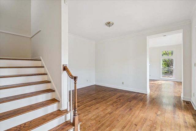 932 HARBOR VIEW DR, Memphis, TN 38103