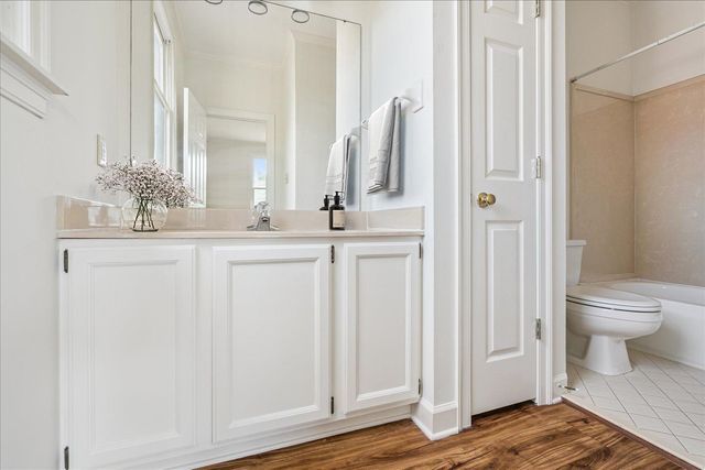 932 HARBOR VIEW DR, Memphis, TN 38103