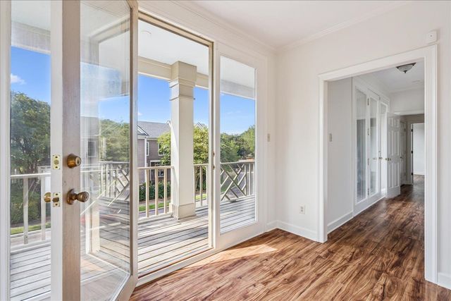 932 HARBOR VIEW DR, Memphis, TN 38103