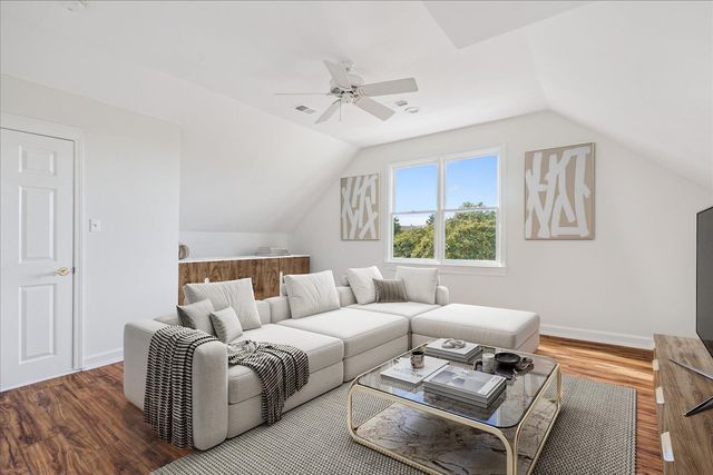 932 HARBOR VIEW DR, Memphis, TN 38103