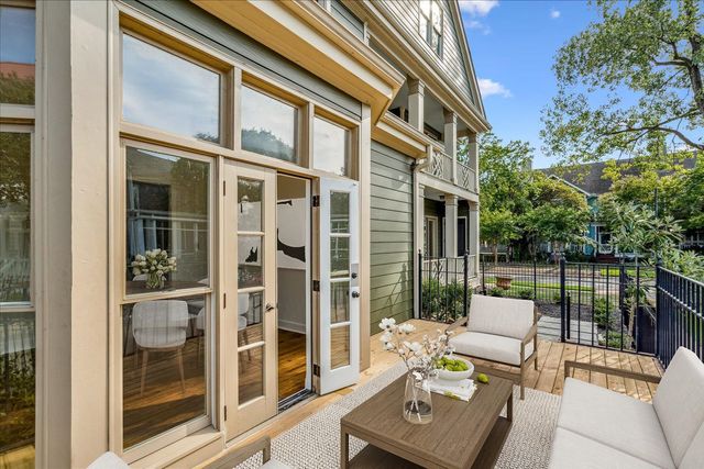 932 HARBOR VIEW DR, Memphis, TN 38103