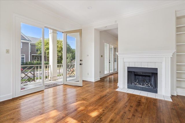 932 HARBOR VIEW DR, Memphis, TN 38103