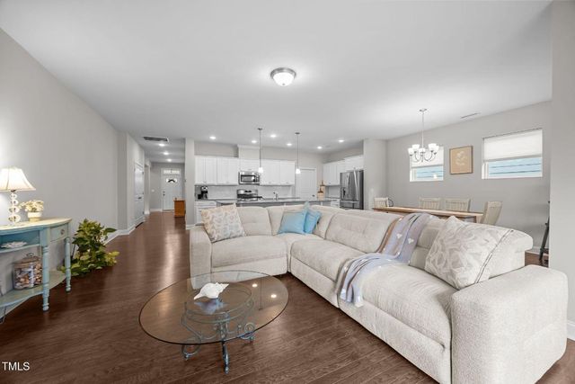 1233 Elk Falls Drive, Wendell, NC 27591