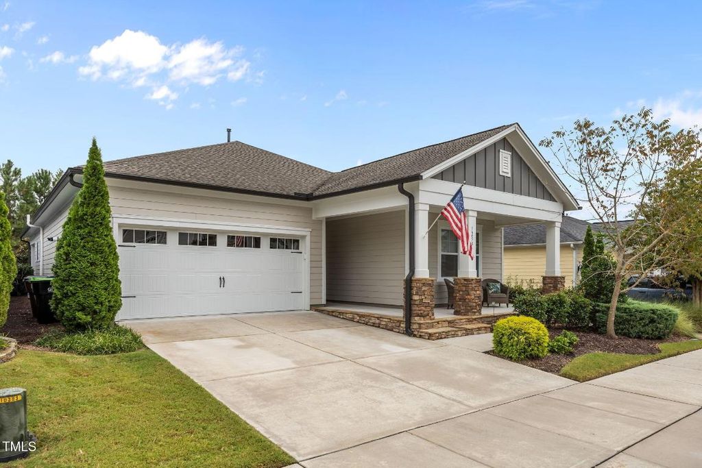 1233 Elk Falls Drive, Wendell, NC 27591