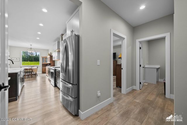 11810 E Apple Circle, Palmer, AK 99645
