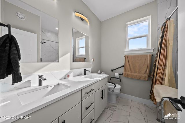 11810 E Apple Circle, Palmer, AK 99645
