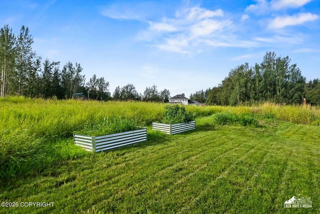 11810 E Apple Circle, Palmer, AK 99645
