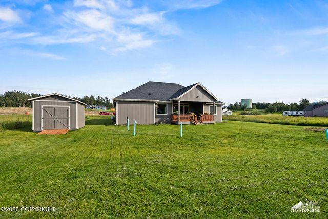 11810 E Apple Circle, Palmer, AK 99645