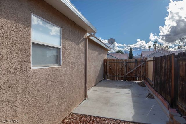 401 Honeysuckle Lane, Mesquite, NV 89027