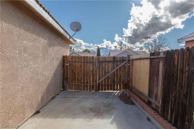 401 Honeysuckle Lane, Mesquite, NV 89027