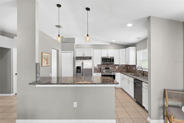 7619 CRESCENT PALM DRIVE, Wesley Chapel, FL 33545