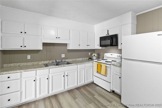 6544 Saint Louis Street, Fayetteville, NC 28314