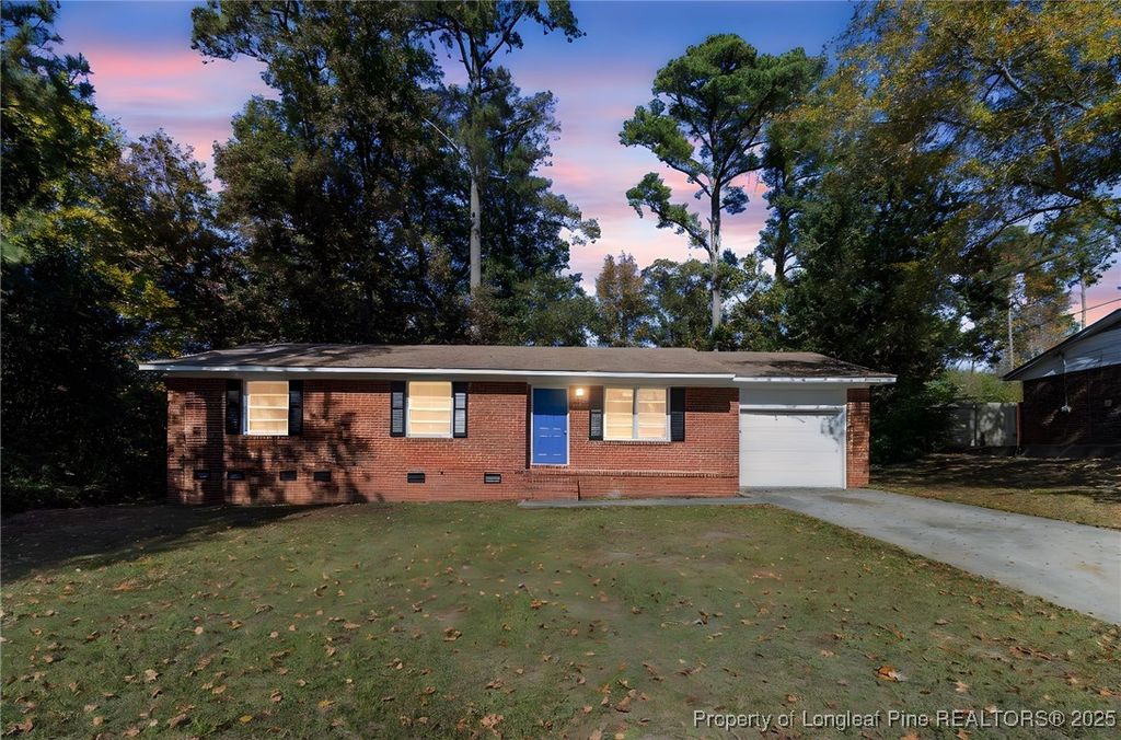6544 Saint Louis Street, Fayetteville, NC 28314