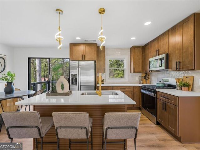 960 Pine Forest Drive, Mableton, GA 30126