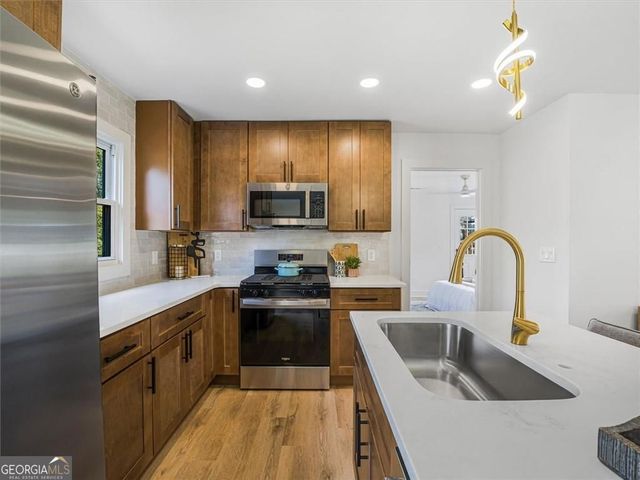 960 Pine Forest Drive, Mableton, GA 30126