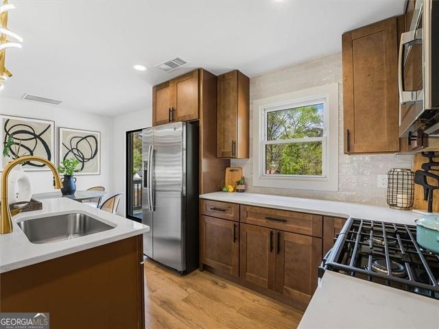 960 Pine Forest Drive, Mableton, GA 30126