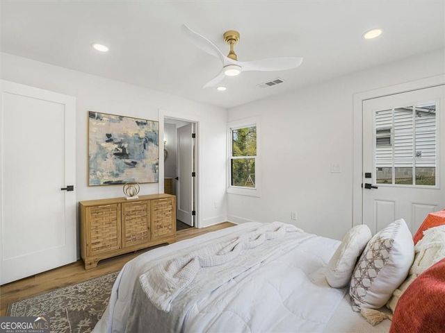 960 Pine Forest Drive, Mableton, GA 30126