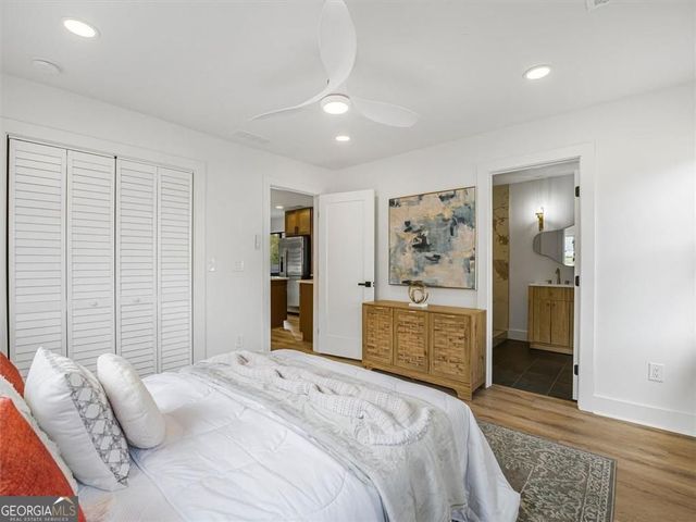 960 Pine Forest Drive, Mableton, GA 30126