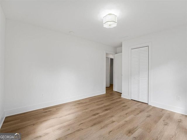 960 Pine Forest Drive, Mableton, GA 30126