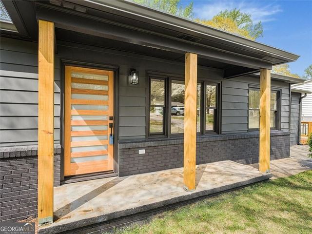 960 Pine Forest Drive, Mableton, GA 30126