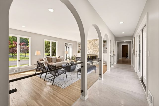 18 Widewaters Lane, Pittsford, NY 14534