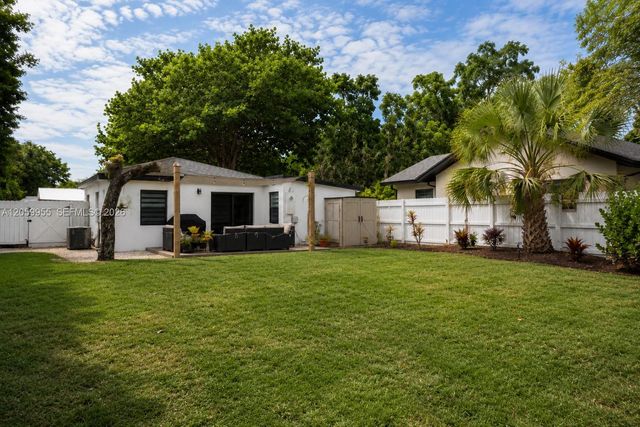 1415 SW 27th Ct, Fort Lauderdale, FL 33315