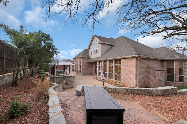 5605 Bailey Court, Arlington, TX 76017