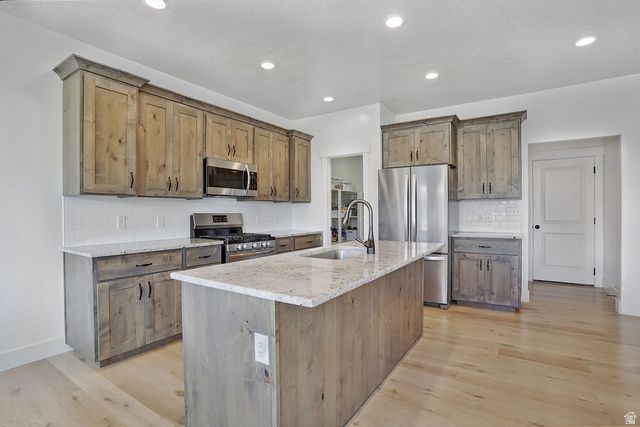 32 S 2560 E, Spanish Fork, UT 84660