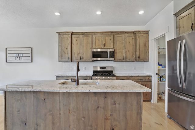 32 S 2560 E, Spanish Fork, UT 84660