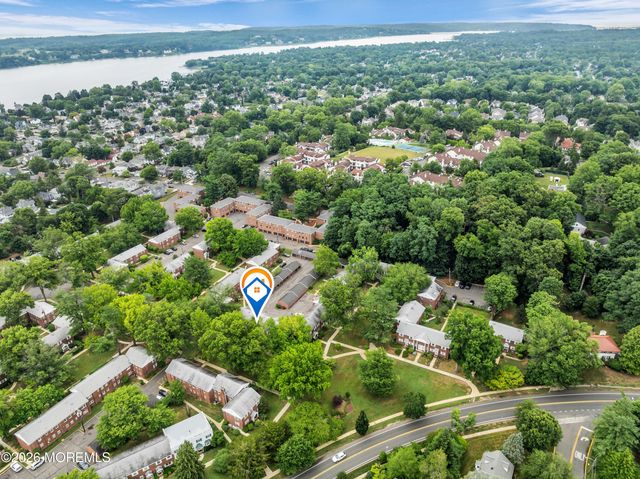 85 Manor Drive, Red Bank, NJ 07701