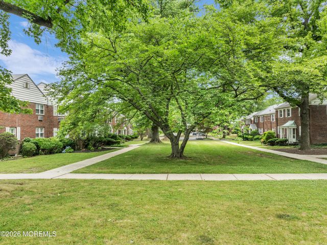 85 Manor Drive, Red Bank, NJ 07701