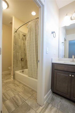 4042 Lavender Point, Gainesville, GA 30504
