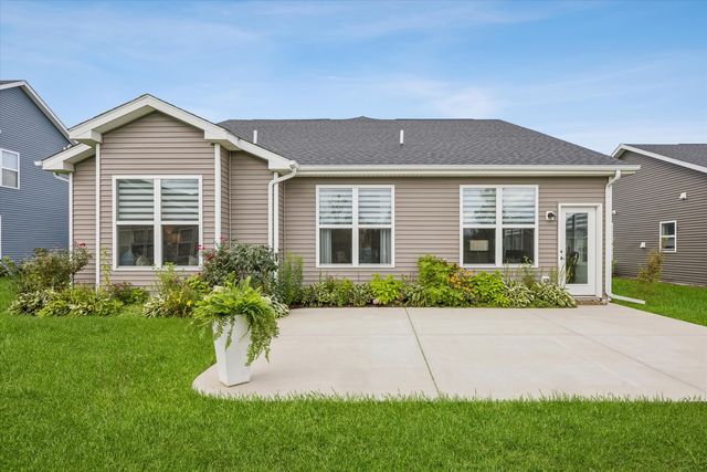 1096 Patricia Drive, Bolingbrook, IL 60490