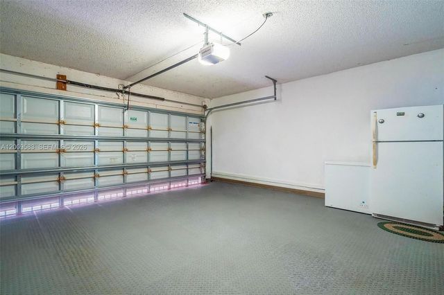 1001 SW 100th Ter, Pembroke Pines, FL 33025