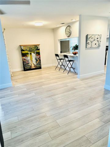 5061 BARRINGTON CIRCLE 1302, Sarasota, FL 34234