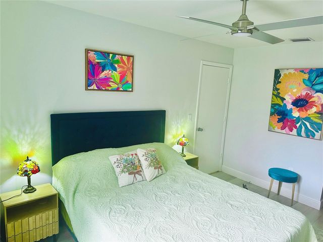 5061 BARRINGTON CIRCLE 1302, Sarasota, FL 34234