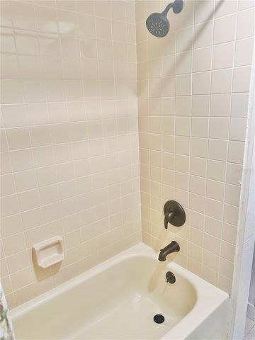 5061 BARRINGTON CIRCLE 1302, Sarasota, FL 34234